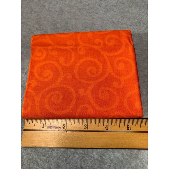Orange Swirl Pattern Cotton Fat Quarter Fabric Quilting Crafts - Picture 2 of 3